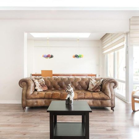 Central And Vibrant Flat With Balcony In Besiktas Istanbul Bagian luar foto