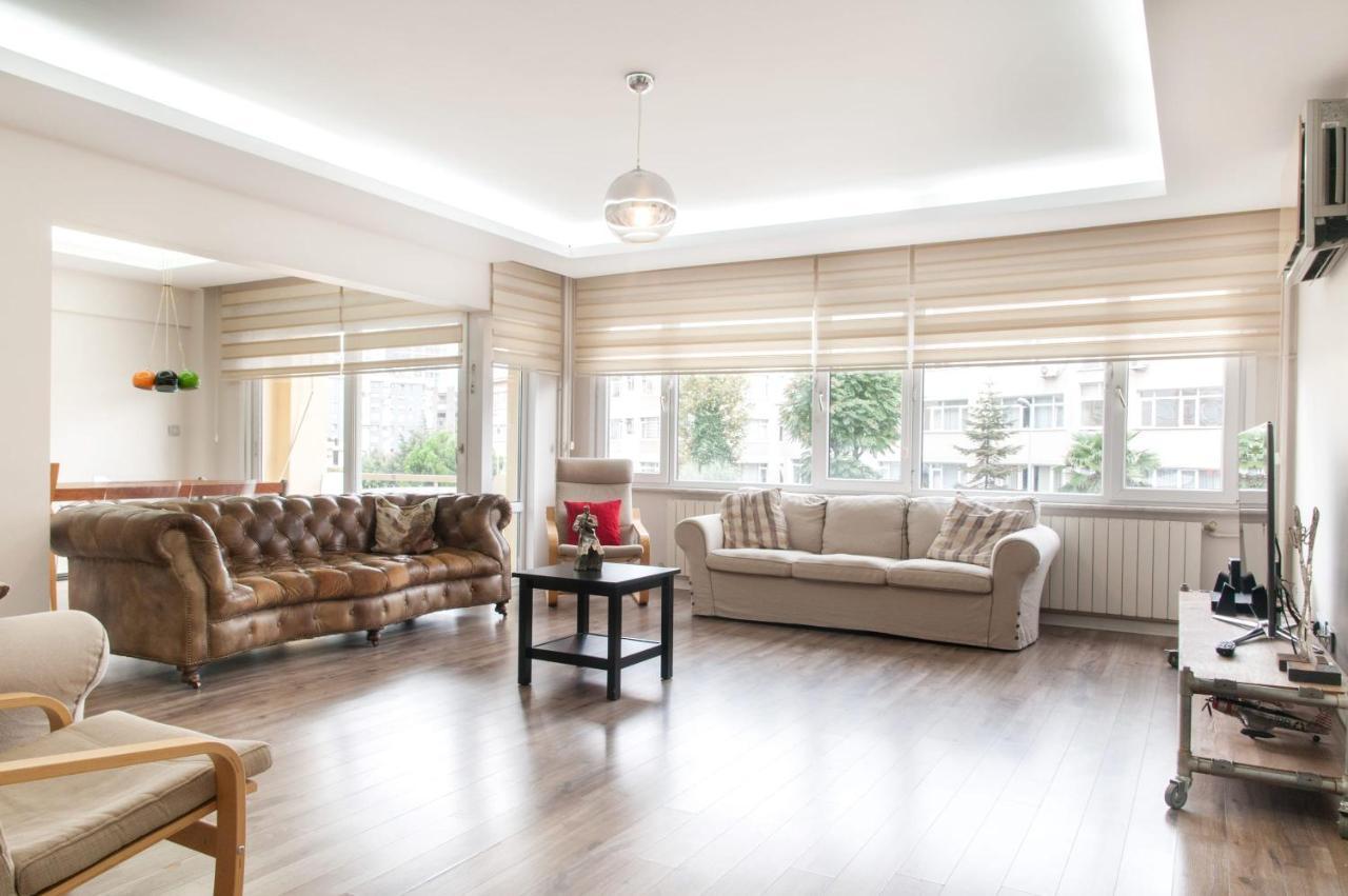 Central And Vibrant Flat With Balcony In Besiktas Istanbul Bagian luar foto