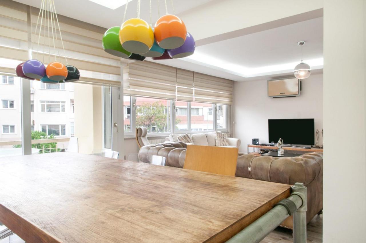 Central And Vibrant Flat With Balcony In Besiktas Istanbul Bagian luar foto
