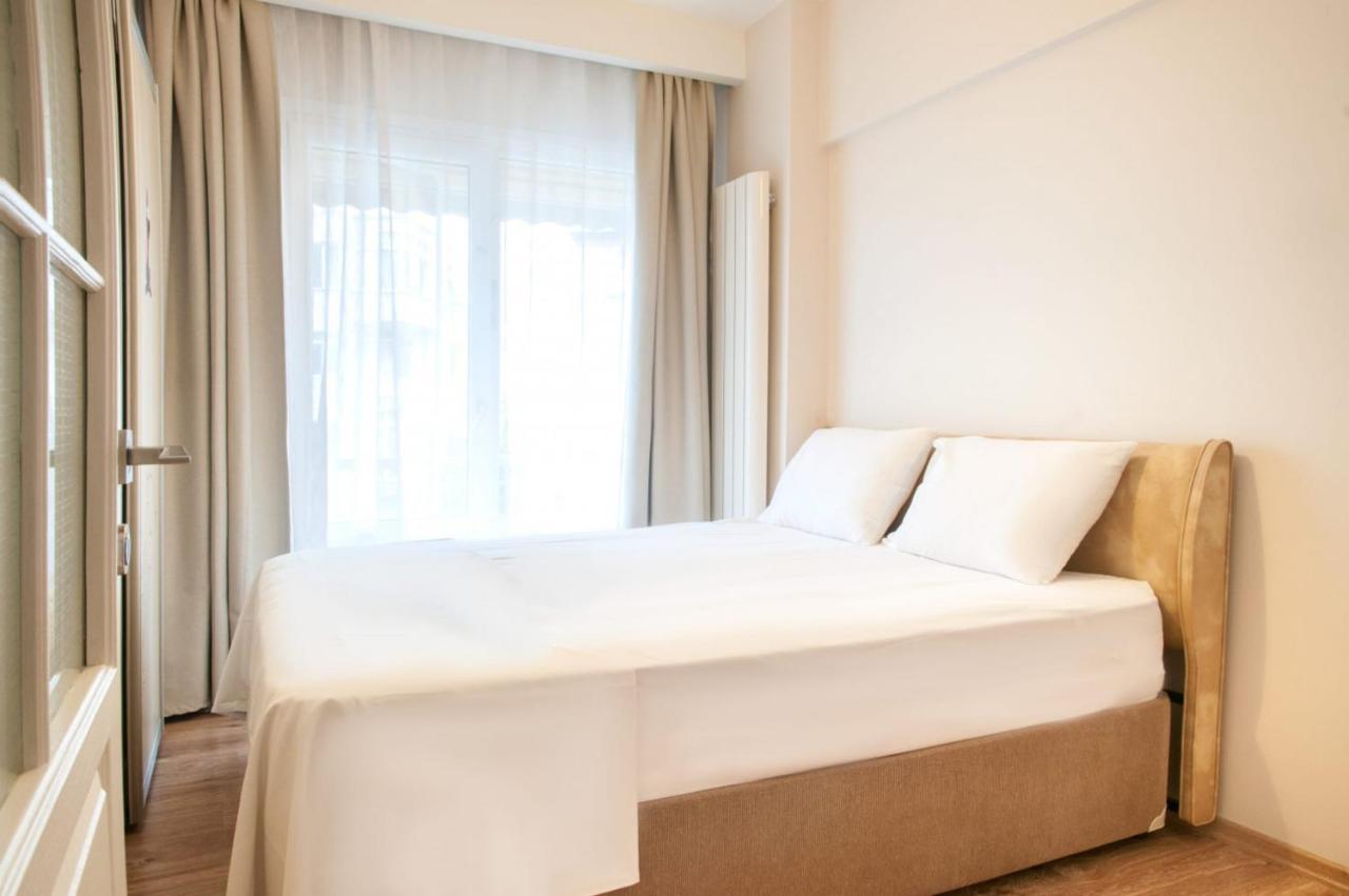 Central And Vibrant Flat With Balcony In Besiktas Istanbul Bagian luar foto